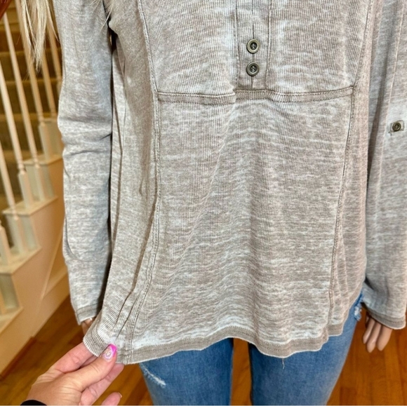 Jane + Delancey Super soft ribbed top - Picture 3 of 5